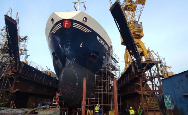 W Morskiej Stoczni Remontowej "Gryfia" S.A. trwa remont pośredni statku NORDFJORD
