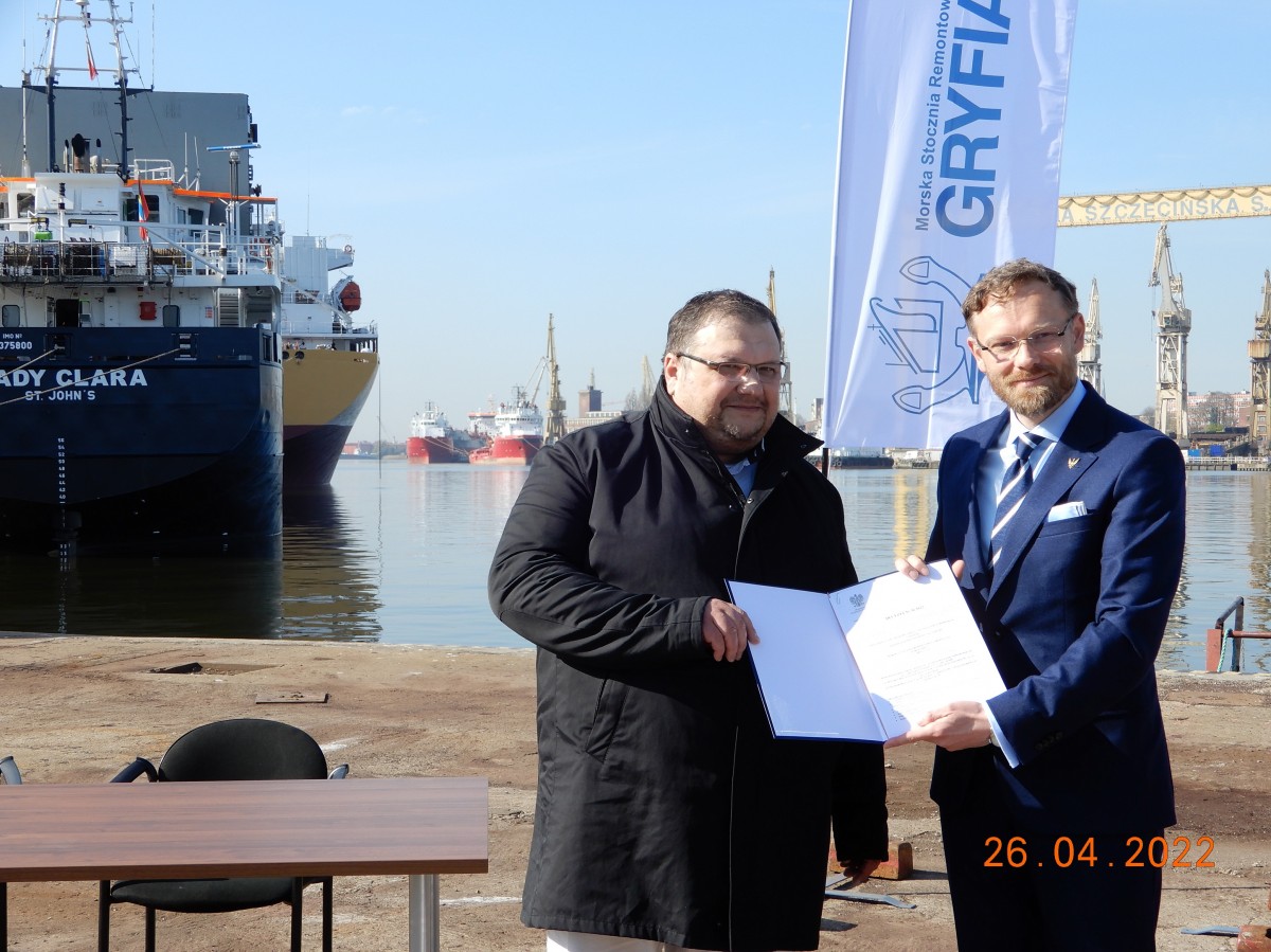 Oficjalna zgoda na modernizację infrastruktury posadowienia nowego doku podpisana